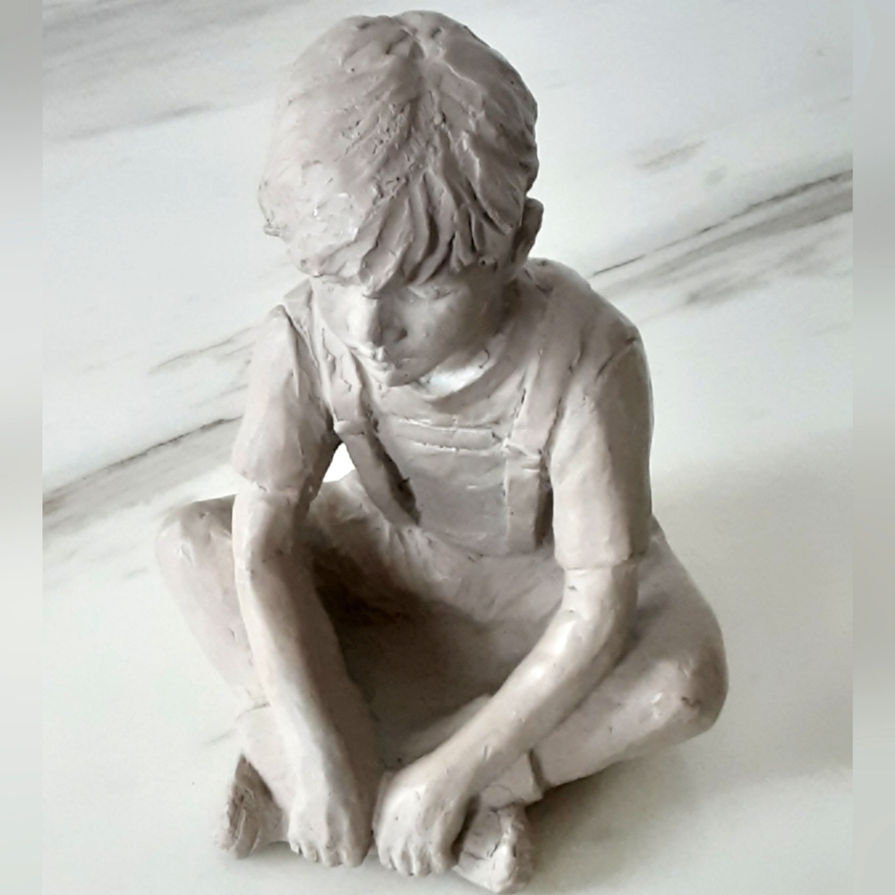 AUSTIN PRODUCTIONS by Klara Sever 1979 "Boy Sitting" Sculpture - Vtg